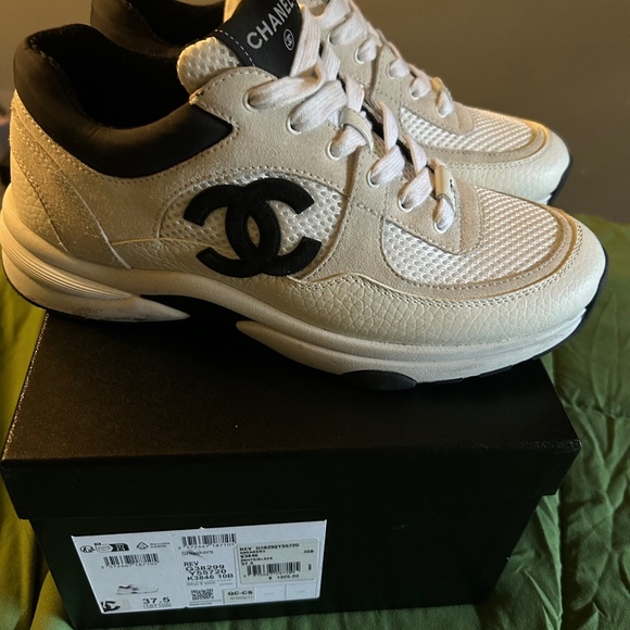 Sneakers - Picture 1 of 3